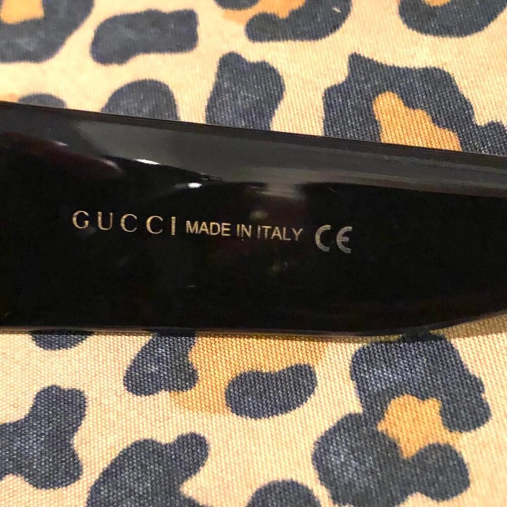 NWT GUCCI Sunglasses GG0142SA Black Square Frame Gold G Logo + Case MSRP $550 - Picture 10 of 14